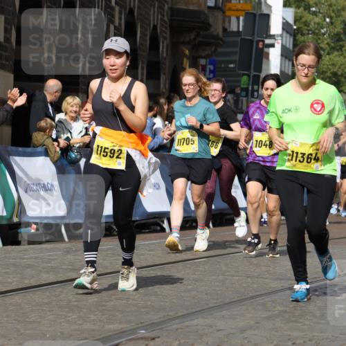 13.09.2026 - 21. swb-Marathon Bremen Strokosch-Dieckow http://msf.ph/oto/10380817 13.09.2026 11:04:48 Ziel 10160, 10245, 10526, 10613, 10711, 10755, 10877, 11114, 11214, 11215, 11248, 11410, 11720, 11740, 11761, 11991, 12009, 12929, 10315, 10465, 10729, 10741, 10850, 10855, 10856, 10975, 11133, 11272, 11395, 11518, 11757, 11939, 12002, 12064, 12235, 12420, 12522 meine-sportfotos.de