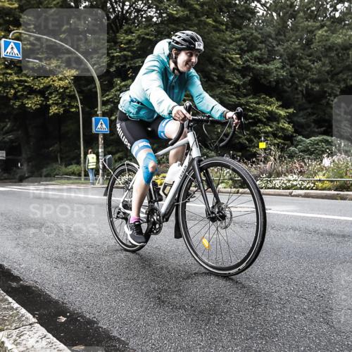 13.09.2026 - Stadtparktriathlon H.Heesch http://msf.ph/oto/10380836 13.09.2026 10:55:29 Radfahren 353, 370, 546, 672 meine-sportfotos.de