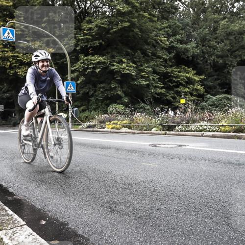13.09.2026 - Stadtparktriathlon H.Heesch http://msf.ph/oto/10380860 13.09.2026 10:55:33 Radfahren 358, 392, 546 meine-sportfotos.de