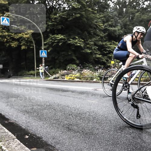 13.09.2026 - Stadtparktriathlon H.Heesch http://msf.ph/oto/10380895 13.09.2026 10:24:15 Radfahren 306, 320, 409, 445 meine-sportfotos.de