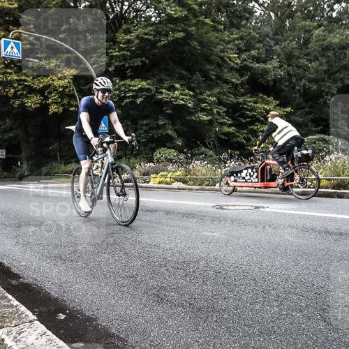 13.09.2026 - Stadtparktriathlon H.Heesch http://msf.ph/oto/10380907 13.09.2026 10:55:50 Radfahren 361, 470 meine-sportfotos.de