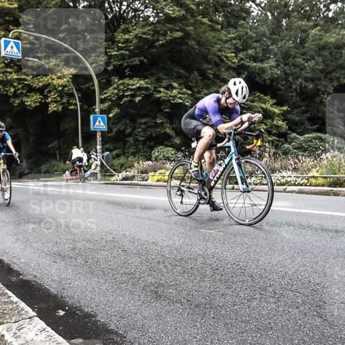 13.09.2026 - Stadtparktriathlon H.Heesch http://msf.ph/oto/10380924 13.09.2026 10:55:57 Radfahren 351, 493, 498, 547, 671 meine-sportfotos.de