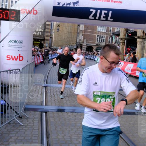 13.09.2026 - 21. swb-Marathon Bremen Tim E. http://msf.ph/oto/10380932 13.09.2026 13:16:51 Ziel 696, 816, 985, 1076, 1162, 2474, 2604, 4485, 5255, 5963, 6367, 7053, 7603, 7801, 7875, 8171, 8288 meine-sportfotos.de