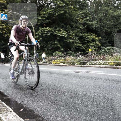 13.09.2026 - Stadtparktriathlon H.Heesch http://msf.ph/oto/10380954 13.09.2026 10:56:04 Radfahren 427, 506, 513, 561 meine-sportfotos.de