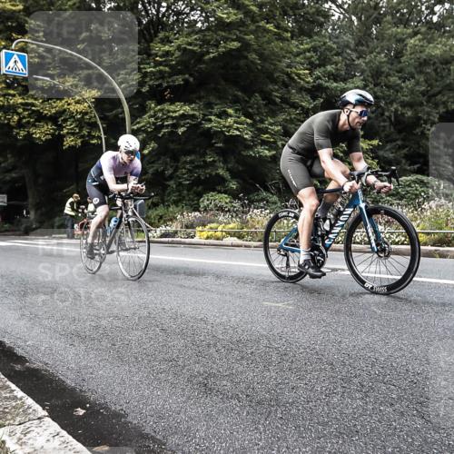 13.09.2026 - Stadtparktriathlon H.Heesch http://msf.ph/oto/10380981 13.09.2026 10:56:26 Radfahren 428, 509, 640, 683, 708 meine-sportfotos.de