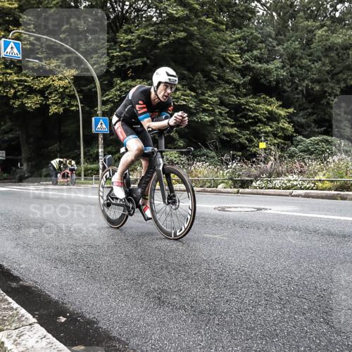 13.09.2026 - Stadtparktriathlon H.Heesch http://msf.ph/oto/10381023 13.09.2026 10:56:39 Radfahren 670, 679, 688 meine-sportfotos.de