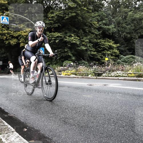 13.09.2026 - Stadtparktriathlon H.Heesch http://msf.ph/oto/10381057 13.09.2026 10:57:06 Radfahren 382, 415, 462, 480, 540 meine-sportfotos.de