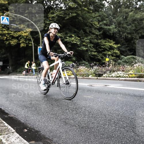 13.09.2026 - Stadtparktriathlon H.Heesch http://msf.ph/oto/10381074 13.09.2026 10:57:08 Radfahren 382, 462, 480, 540 meine-sportfotos.de