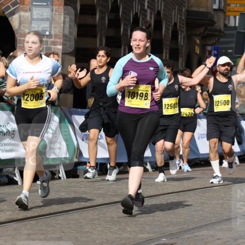 13.09.2026 - 21. swb-Marathon Bremen Strokosch-Dieckow http://msf.ph/oto/10381082 13.09.2026 11:04:55 Ziel 10160, 10481, 10711, 10755, 10877, 11114, 11248, 11364, 11366, 11410, 11592, 11705, 11761, 11991, 12009, 12929, 10370, 10465, 10718, 10741, 10800, 10850, 10975, 11105, 11281, 11584, 11722, 11900, 11939, 12002, 12064, 12099, 12235, 12335, 12522 meine-sportfotos.de