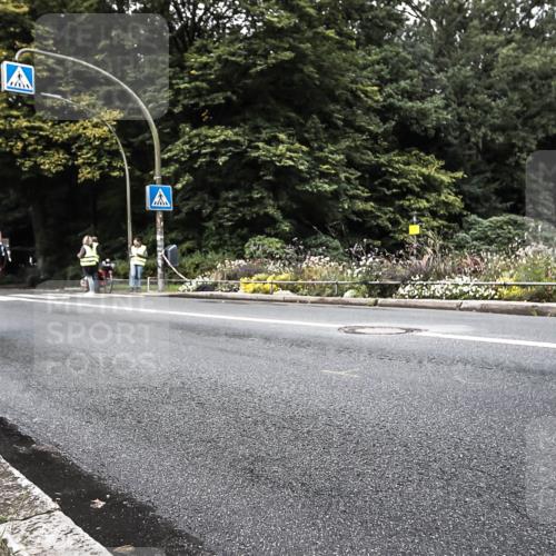 13.09.2026 - Stadtparktriathlon H.Heesch http://msf.ph/oto/10381101 13.09.2026 10:57:33 Radfahren 559, 563 meine-sportfotos.de
