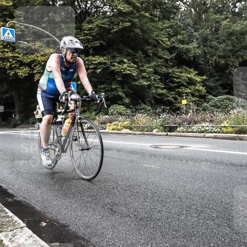 13.09.2026 - Stadtparktriathlon H.Heesch http://msf.ph/oto/10381104 13.09.2026 10:57:33 Radfahren 559, 563 meine-sportfotos.de