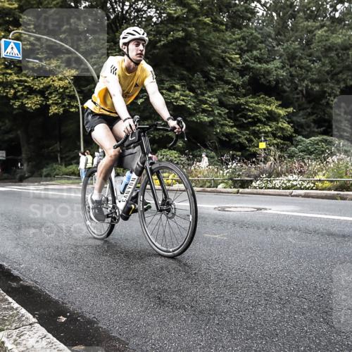 13.09.2026 - Stadtparktriathlon H.Heesch http://msf.ph/oto/10381147 13.09.2026 10:57:59 Radfahren 508, 590, 595, 597, 702 meine-sportfotos.de