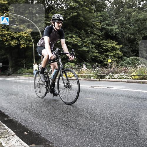13.09.2026 - Stadtparktriathlon H.Heesch http://msf.ph/oto/10381165 13.09.2026 10:58:03 Radfahren 514, 590, 595, 597 meine-sportfotos.de