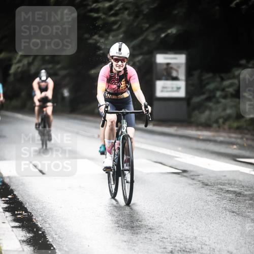 13.09.2026 - Stadtparktriathlon H.Heesch http://msf.ph/oto/10381261 13.09.2026 12:27:07 Radfahren 1028, 1132, 1177, 1187 meine-sportfotos.de
