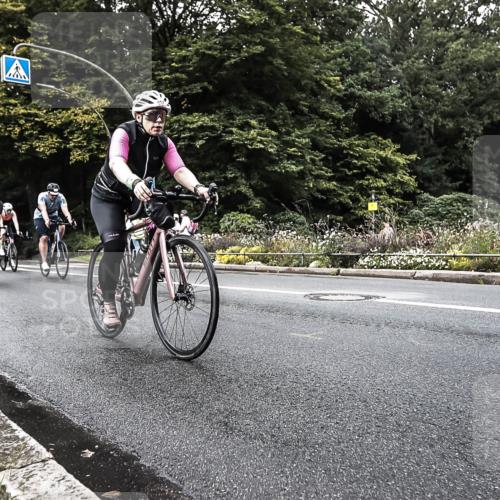 13.09.2026 - Stadtparktriathlon H.Heesch http://msf.ph/oto/10381304 13.09.2026 10:58:45 Radfahren 407, 450, 483, 499, 556, 598, 605, 611, 630, 634, 656, 668 meine-sportfotos.de