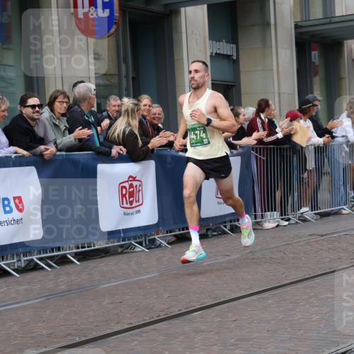 13.09.2026 - 21. swb-Marathon Bremen Strokosch-Dieckow http://msf.ph/oto/10381332 13.09.2026 12:44:44 Ziel 322, 814, 1187, 1544, 1840, 4474, 8285, 289, 6485 meine-sportfotos.de