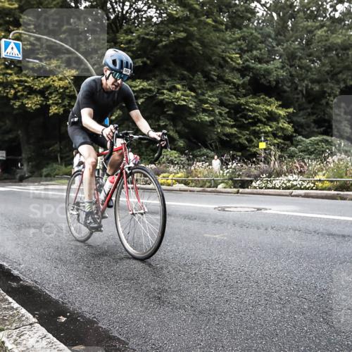 13.09.2026 - Stadtparktriathlon H.Heesch http://msf.ph/oto/10381371 13.09.2026 10:59:05 Radfahren 505, 527, 582 meine-sportfotos.de