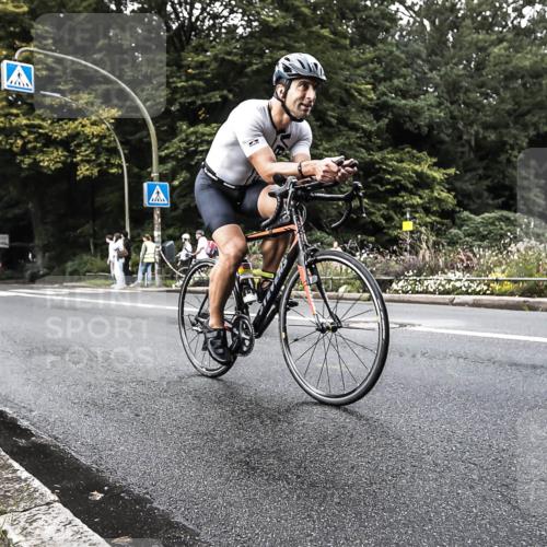 13.09.2026 - Stadtparktriathlon H.Heesch http://msf.ph/oto/10381378 13.09.2026 10:59:07 Radfahren 505, 544, 582 meine-sportfotos.de