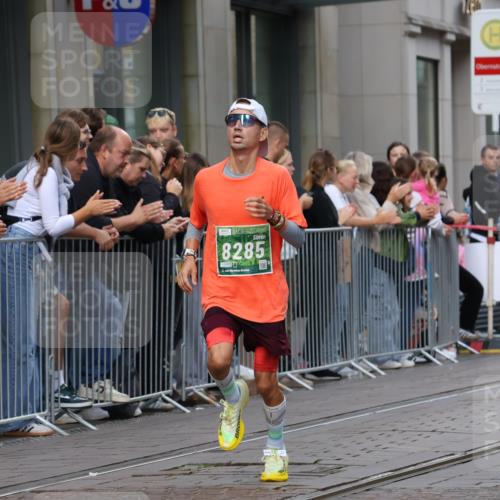 13.09.2026 - 21. swb-Marathon Bremen Strokosch-Dieckow http://msf.ph/oto/10381382 13.09.2026 12:44:47 Ziel 322, 814, 1187, 1544, 1840, 4474, 8285, 289, 6485 meine-sportfotos.de