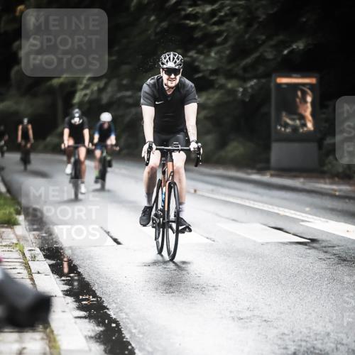 13.09.2026 - Stadtparktriathlon H.Heesch http://msf.ph/oto/10381383 13.09.2026 12:27:24 Radfahren 1033, 1077, 1153, 1169, 1173 meine-sportfotos.de