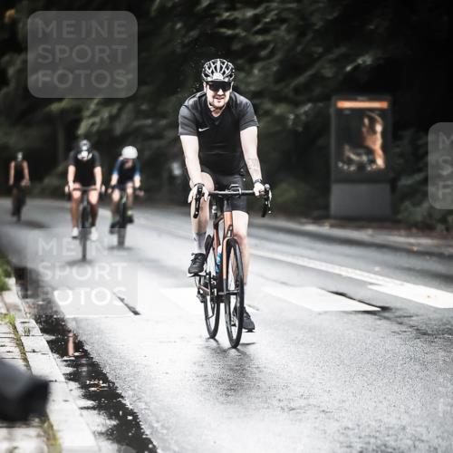 13.09.2026 - Stadtparktriathlon H.Heesch http://msf.ph/oto/10381387 13.09.2026 12:27:24 Radfahren 1033, 1077, 1153, 1169, 1173 meine-sportfotos.de
