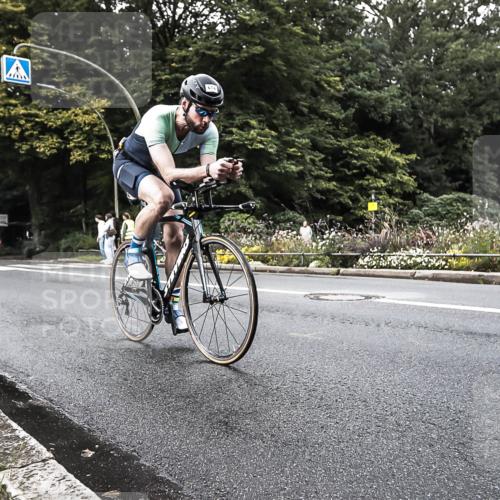13.09.2026 - Stadtparktriathlon H.Heesch http://msf.ph/oto/10381409 13.09.2026 10:59:19 Radfahren 564, 614, 674 meine-sportfotos.de