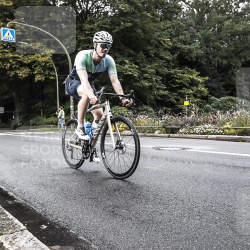 13.09.2026 - Stadtparktriathlon H.Heesch http://msf.ph/oto/10381423 13.09.2026 10:59:39 Radfahren 490, 626, 641, 649 meine-sportfotos.de