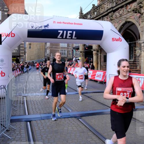 13.09.2026 - 21. swb-Marathon Bremen Tim E. http://msf.ph/oto/10381427 13.09.2026 13:17:35 Ziel 842, 2052, 3148, 4805, 6095, 6624, 6734, 6759, 6803, 8111, 8418, 8532, 8714 meine-sportfotos.de