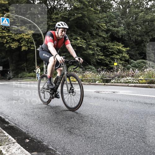 13.09.2026 - Stadtparktriathlon H.Heesch http://msf.ph/oto/10381430 13.09.2026 10:59:40 Radfahren 490, 626, 641, 646, 649 meine-sportfotos.de