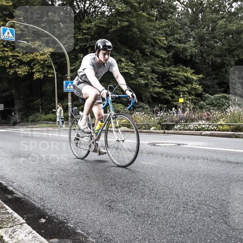 13.09.2026 - Stadtparktriathlon H.Heesch http://msf.ph/oto/10381450 13.09.2026 10:59:44 Radfahren 550, 629, 646, 649 meine-sportfotos.de