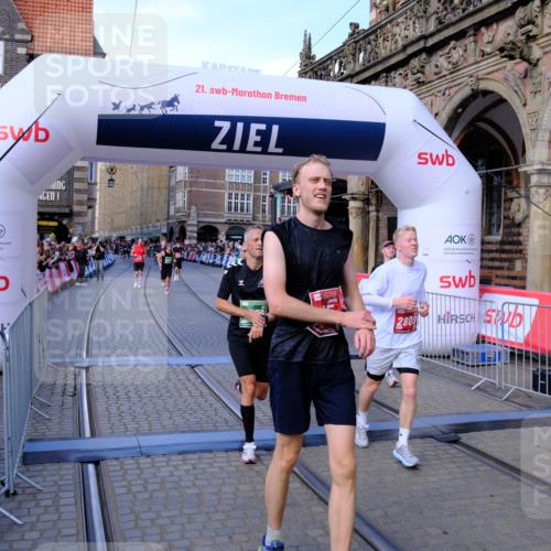 13.09.2026 - 21. swb-Marathon Bremen Tim E. http://msf.ph/oto/10381479 13.09.2026 13:17:36 Ziel 842, 2052, 3148, 4805, 6095, 6624, 6734, 6759, 6803, 8111, 8418, 8532, 8714 meine-sportfotos.de