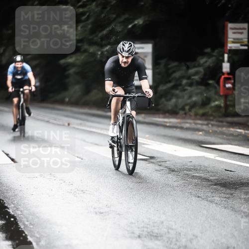 13.09.2026 - Stadtparktriathlon H.Heesch http://msf.ph/oto/10381490 13.09.2026 12:27:34 Radfahren 1007, 1047, 1051, 1153 meine-sportfotos.de