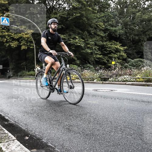 13.09.2026 - Stadtparktriathlon H.Heesch http://msf.ph/oto/10381516 13.09.2026 10:59:58 Radfahren 366, 451, 518, 555, 568, 575, 662 meine-sportfotos.de