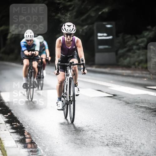 13.09.2026 - Stadtparktriathlon H.Heesch http://msf.ph/oto/10381575 13.09.2026 12:27:43 Radfahren 1007, 1075, 1102, 1112, 1181 meine-sportfotos.de