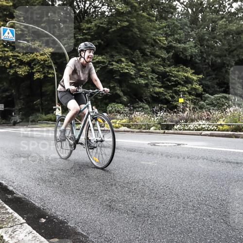 13.09.2026 - Stadtparktriathlon H.Heesch http://msf.ph/oto/10381588 13.09.2026 11:00:30 Radfahren 401, 479, 569, 684 meine-sportfotos.de