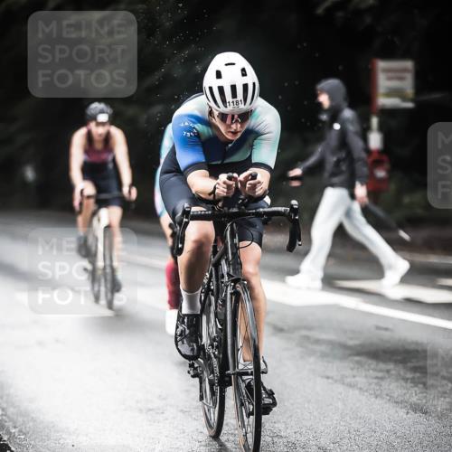13.09.2026 - Stadtparktriathlon H.Heesch http://msf.ph/oto/10381600 13.09.2026 12:27:44 Radfahren 1007, 1075, 1102, 1112, 1181 meine-sportfotos.de