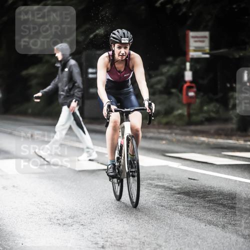 13.09.2026 - Stadtparktriathlon H.Heesch http://msf.ph/oto/10381615 13.09.2026 12:27:45 Radfahren 1007, 1075, 1090, 1102, 1112, 1181 meine-sportfotos.de