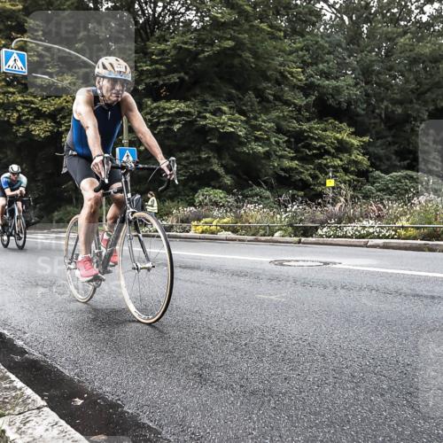 13.09.2026 - Stadtparktriathlon H.Heesch http://msf.ph/oto/10381664 13.09.2026 11:01:01 Radfahren 593, 622, 625, 647 meine-sportfotos.de