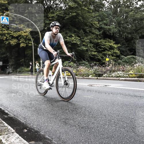 13.09.2026 - Stadtparktriathlon H.Heesch http://msf.ph/oto/10381682 13.09.2026 11:01:09 Radfahren 601, 1797 meine-sportfotos.de