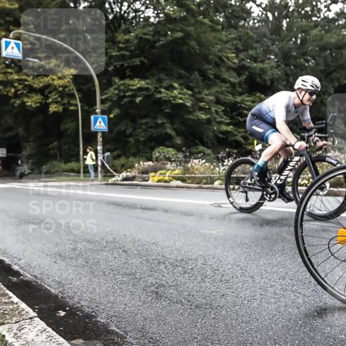 13.09.2026 - Stadtparktriathlon H.Heesch http://msf.ph/oto/10381707 13.09.2026 11:01:29 Radfahren 456, 472, 497, 578 meine-sportfotos.de