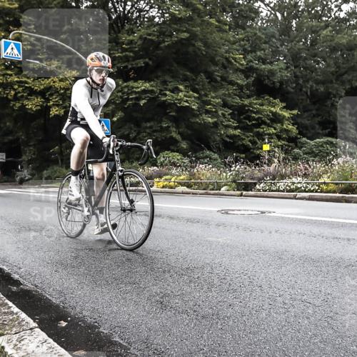 13.09.2026 - Stadtparktriathlon H.Heesch http://msf.ph/oto/10381728 13.09.2026 11:01:37 Radfahren 486, 487, 510, 592, 698, 703 meine-sportfotos.de