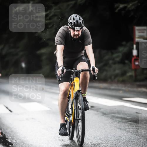 13.09.2026 - Stadtparktriathlon H.Heesch http://msf.ph/oto/10381741 13.09.2026 12:28:00 Radfahren 986, 1020, 1061, 1134, 1148, 1157 meine-sportfotos.de