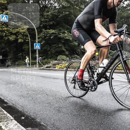 13.09.2026 - Stadtparktriathlon H.Heesch http://msf.ph/oto/10381752 13.09.2026 11:01:48 Radfahren 468, 538 meine-sportfotos.de