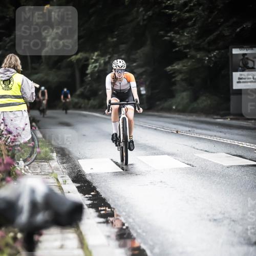 13.09.2026 - Stadtparktriathlon H.Heesch http://msf.ph/oto/10381755 13.09.2026 12:28:02 Radfahren 1020, 1134, 1157 meine-sportfotos.de