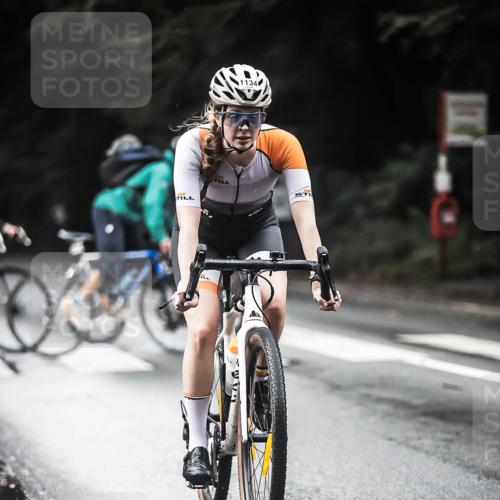 13.09.2026 - Stadtparktriathlon H.Heesch http://msf.ph/oto/10381770 13.09.2026 12:28:03 Radfahren 1020, 1134, 1157 meine-sportfotos.de
