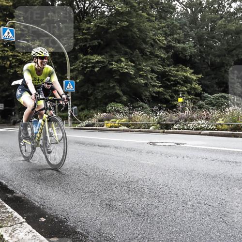13.09.2026 - Stadtparktriathlon H.Heesch http://msf.ph/oto/10381777 13.09.2026 11:02:04 Radfahren 416, 524, 589, 657 meine-sportfotos.de