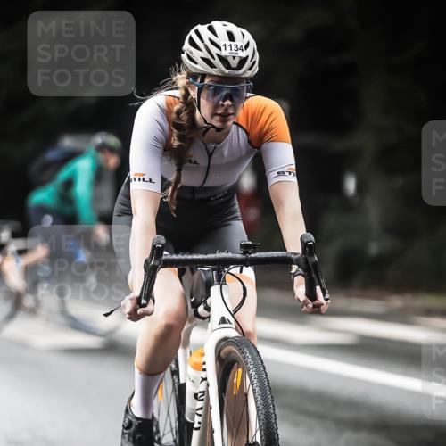 13.09.2026 - Stadtparktriathlon H.Heesch http://msf.ph/oto/10381778 13.09.2026 12:28:03 Radfahren 1020, 1134, 1157 meine-sportfotos.de