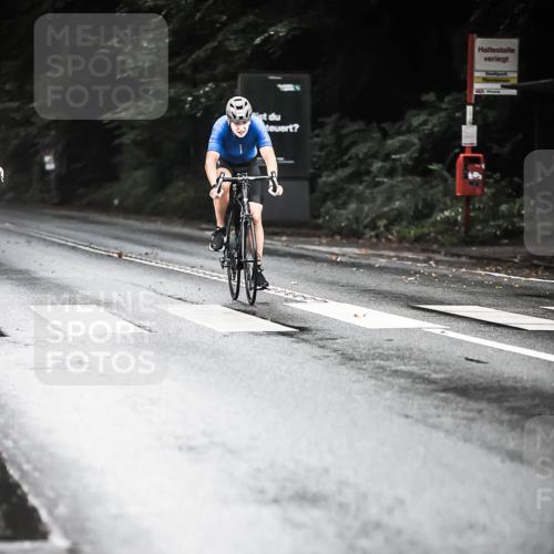13.09.2026 - Stadtparktriathlon H.Heesch http://msf.ph/oto/10381794 13.09.2026 12:28:10 Radfahren 999, 1056, 1138, 1152 meine-sportfotos.de