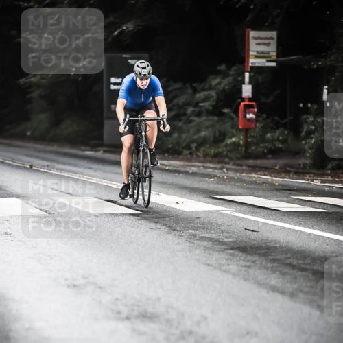 13.09.2026 - Stadtparktriathlon H.Heesch http://msf.ph/oto/10381800 13.09.2026 12:28:10 Radfahren 999, 1056, 1138, 1152 meine-sportfotos.de