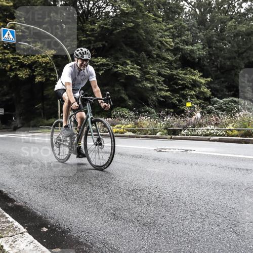 13.09.2026 - Stadtparktriathlon H.Heesch http://msf.ph/oto/10381805 13.09.2026 11:02:35 Radfahren 435, 531, 618 meine-sportfotos.de